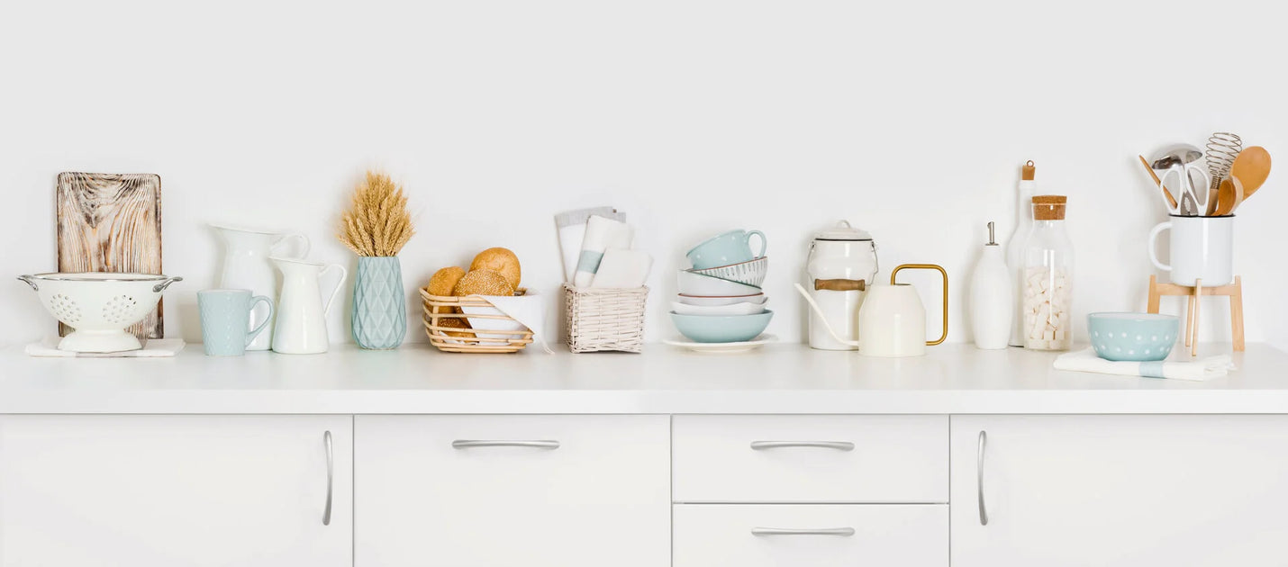 Scatola portagioie vintage in legno bianco antico — Arredo Casa da Sogno