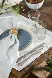 Tovaglietta blu polvere con cuciture bianche sul bordo - Arredo Casa da Sogno