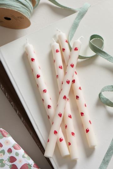 Set of 6 Strawberry Ib Laursen taper candles 