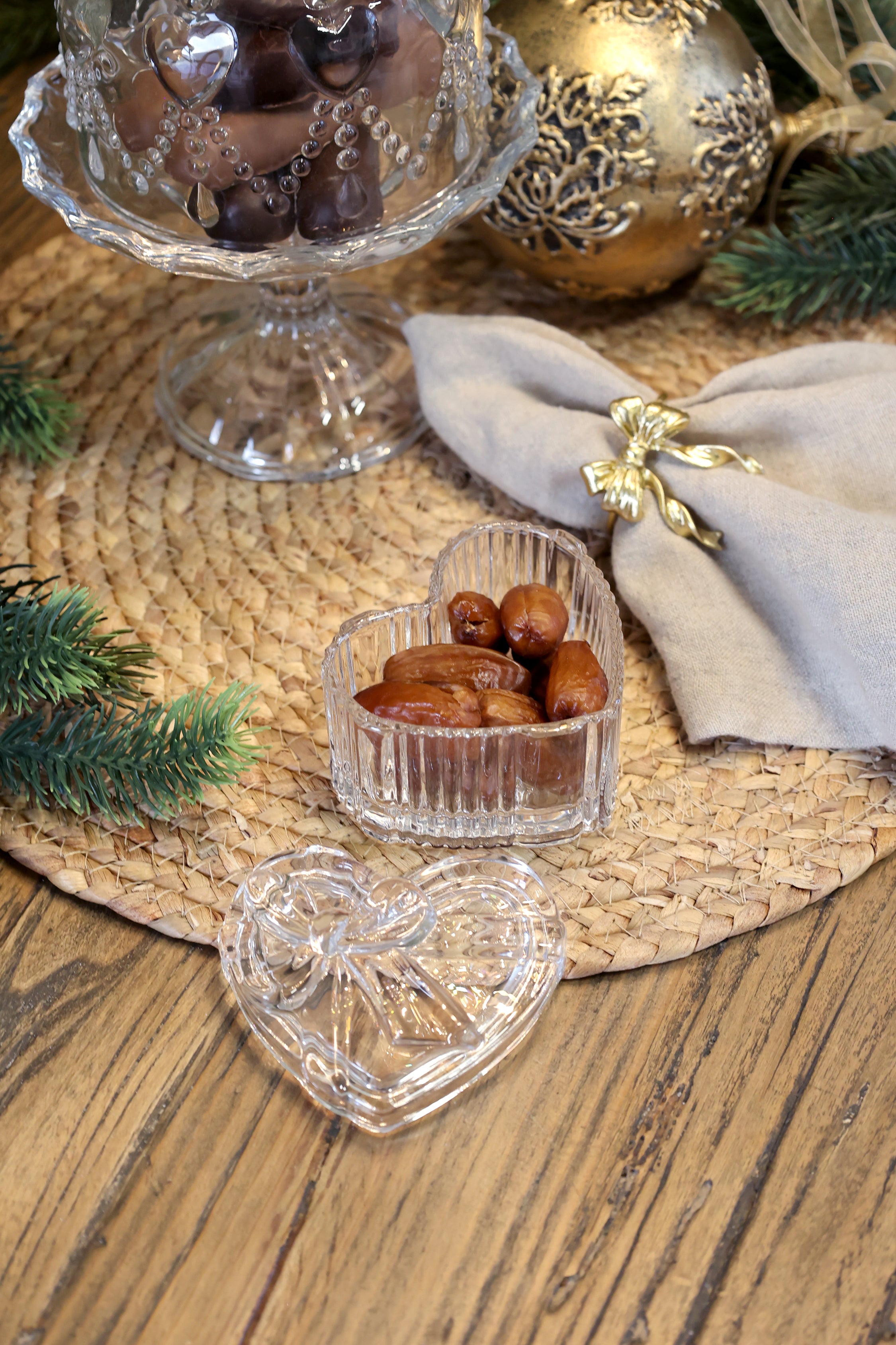 Scatolina in Vetro a Forma di Cuore con Fiocco – Chic Antique