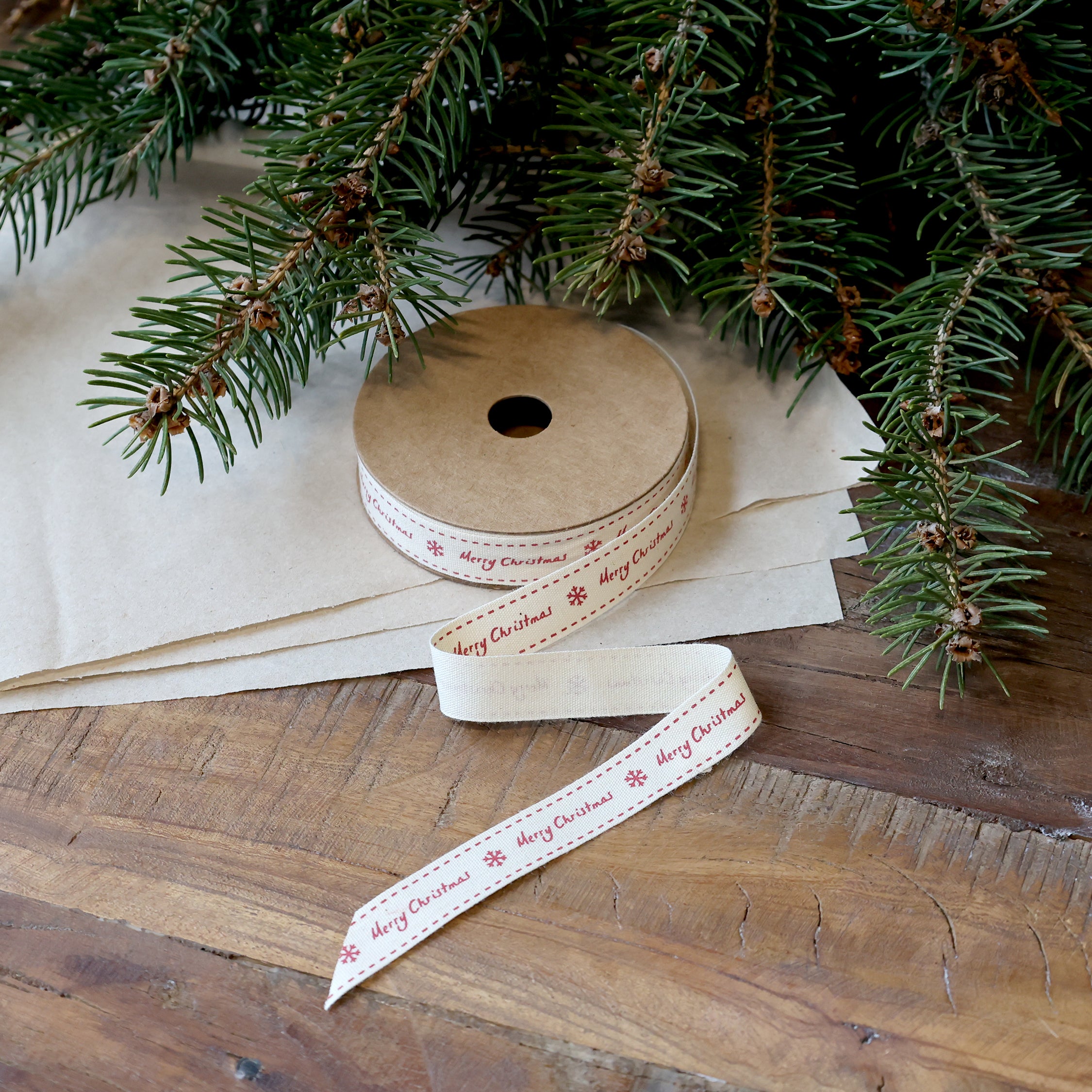 Nastro “Merry Christmas” in Tessuto Crema – Chic Antique