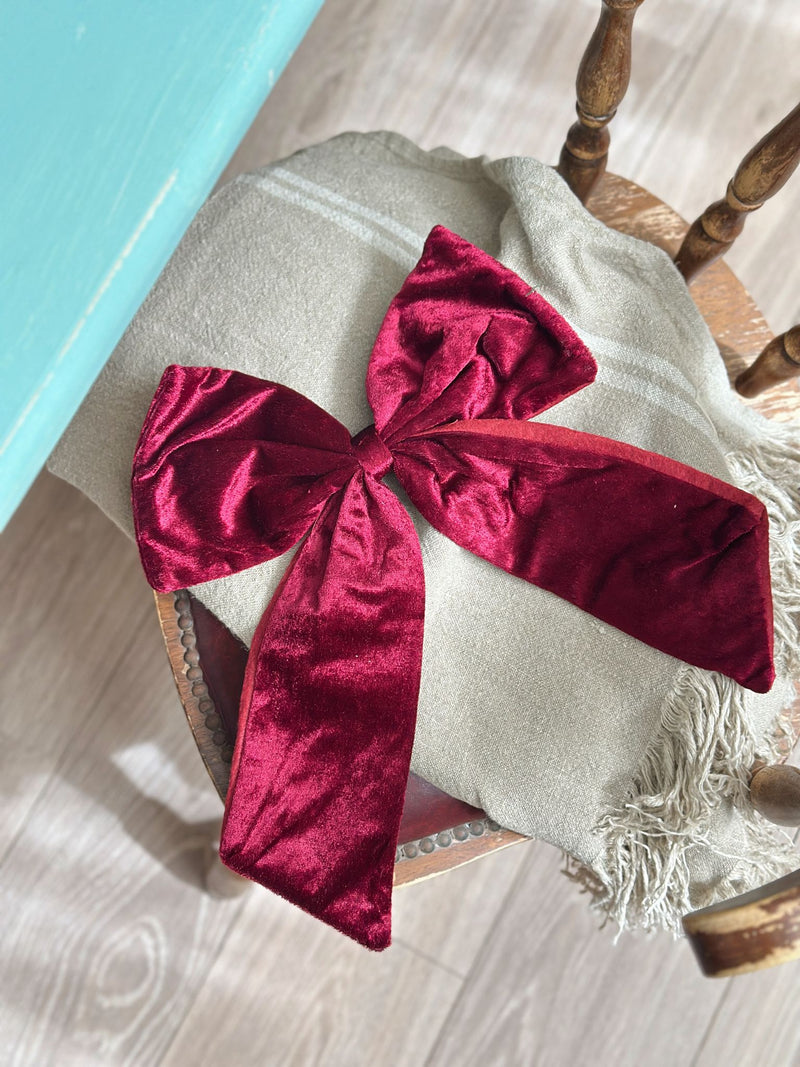 Velvet bow