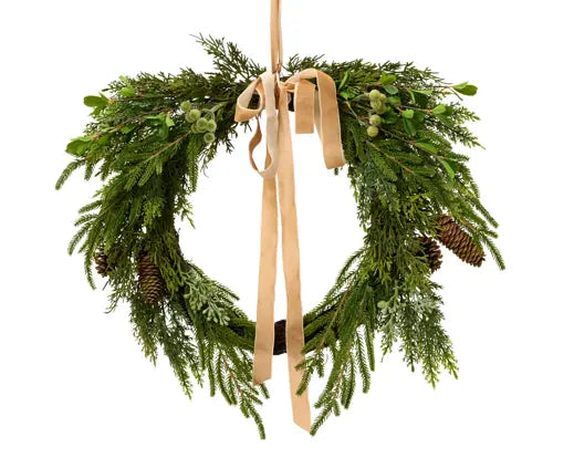 Ghirlanda Natalizia Verde con Pigne e Fiocco in Velluto 56cmx48cmxH.16cm