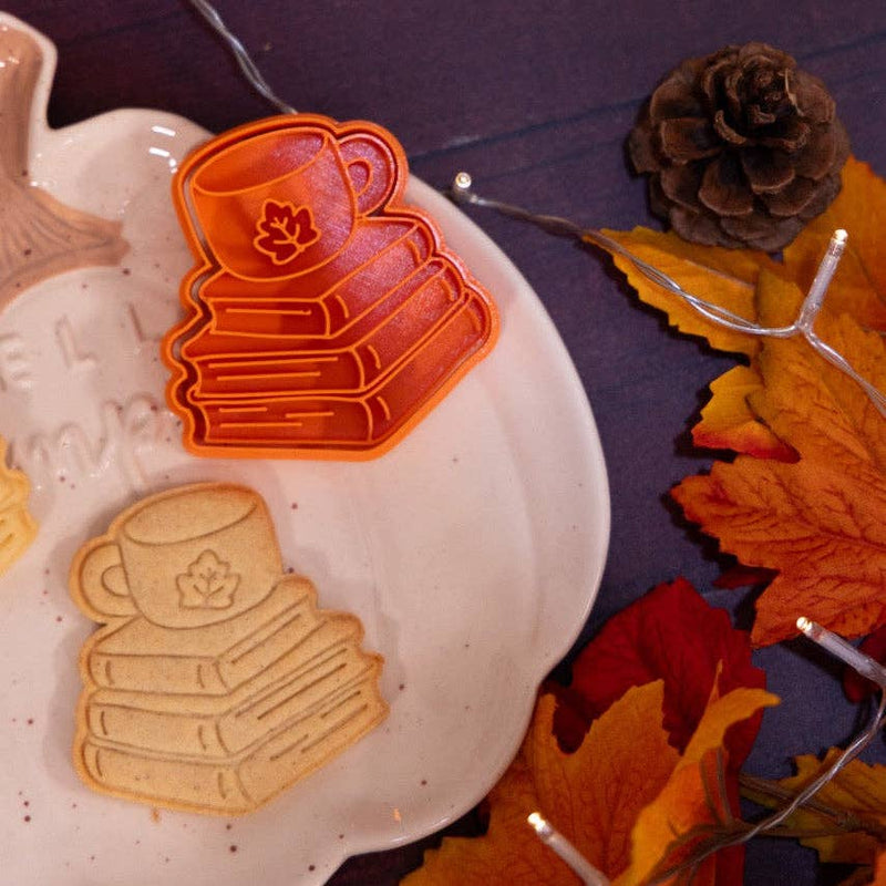 Tagliabiscotti Libri e Tazza – Autunno accogliente & cocooning