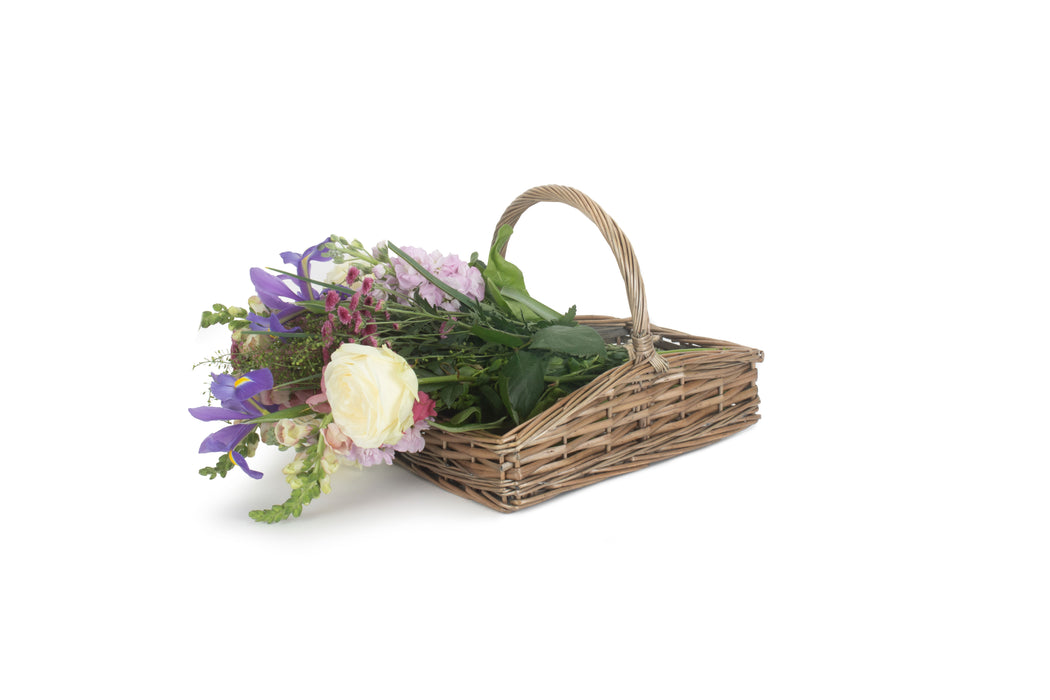 Basket with handle