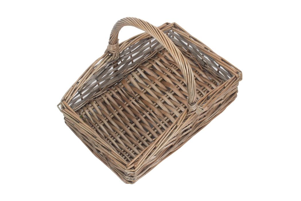 Basket with handle