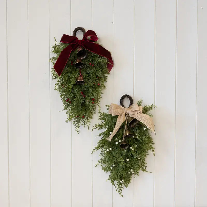 Decorazione Natalizia a Goccia con Campanelli e Fiocco H 43 cm