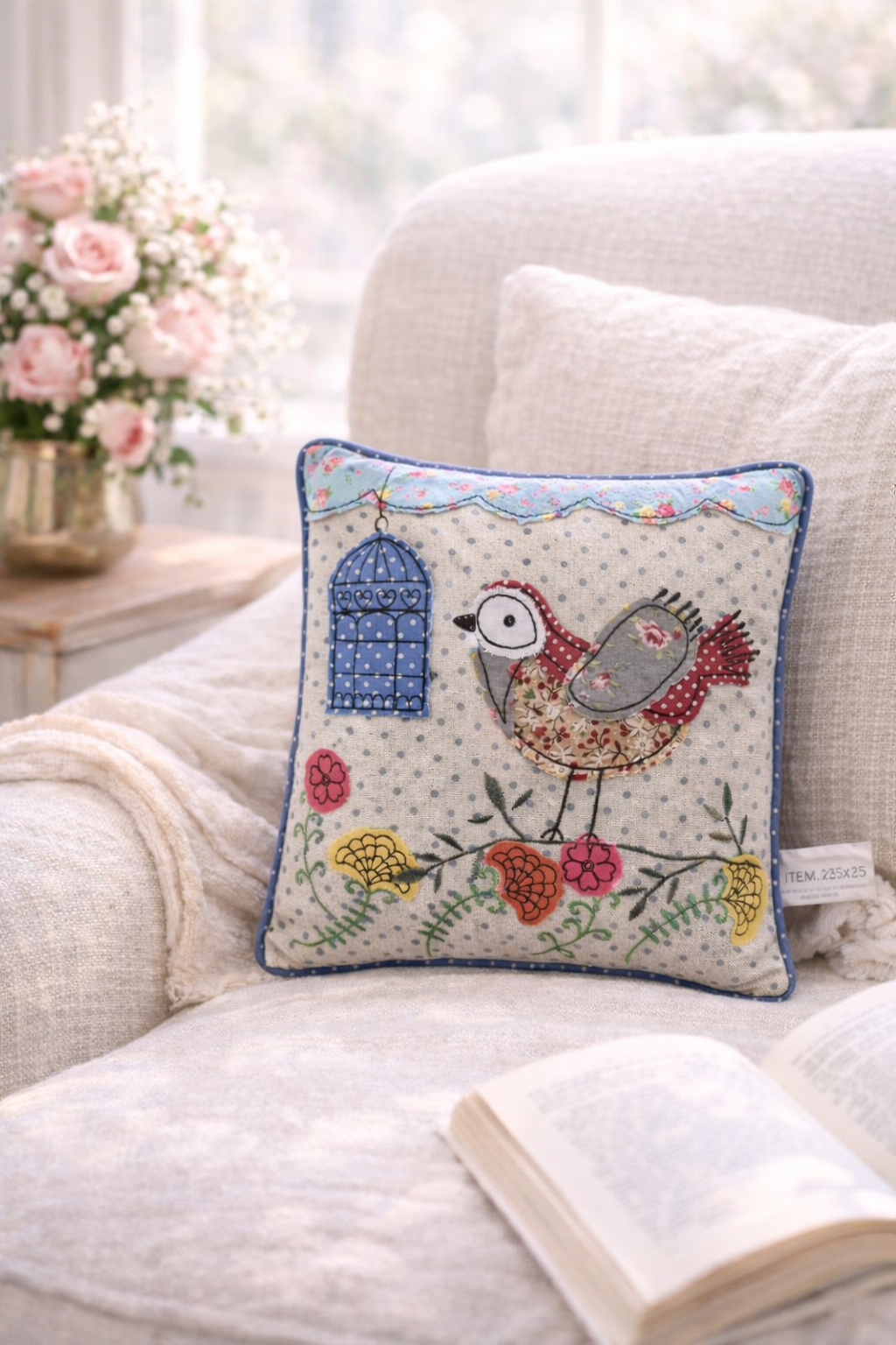 Cuscino piccolo uccello 25×25 cm Isabelle Rose