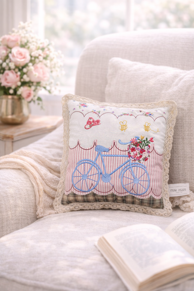 Coussin avec vélo 25x25 cm Isabelle Rose