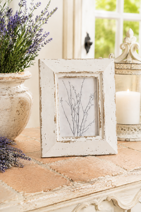 Cornice shabby bianca effetto consumato