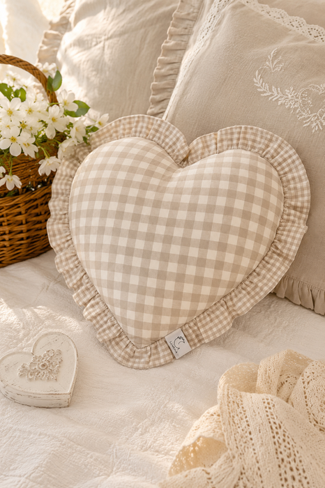 Federa Cuscino Cuore Beige a Quadretti