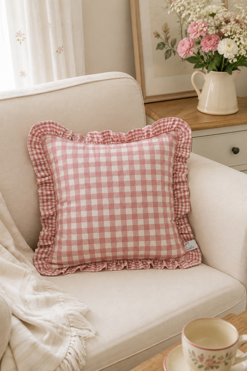 Federa Cuscino Quadri Rosa Antico con Volant 40x40cm