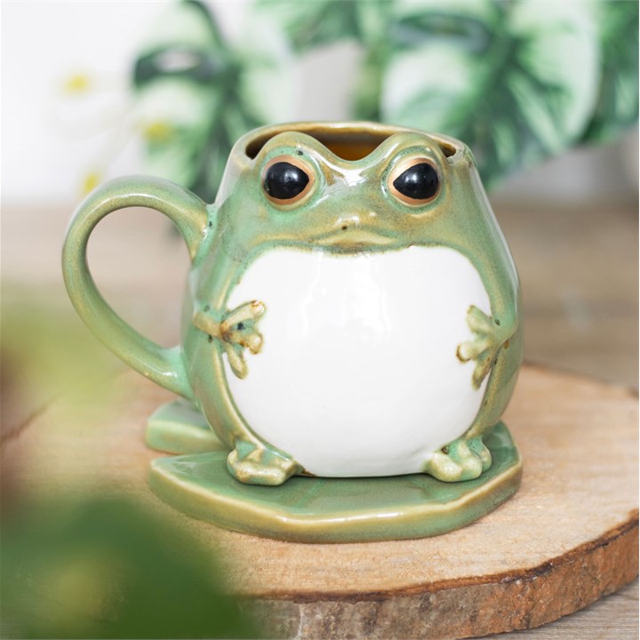 Tazza a forma di rana e piattino a forma di ninfea