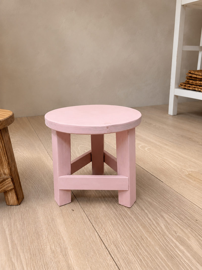 Sgabellino in legno riciclato rosa chiaro