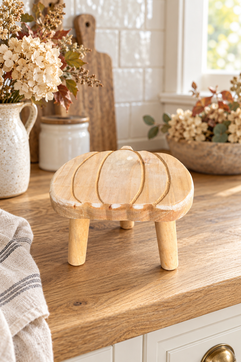 Tabouret décoratif en bois en forme de citrouille