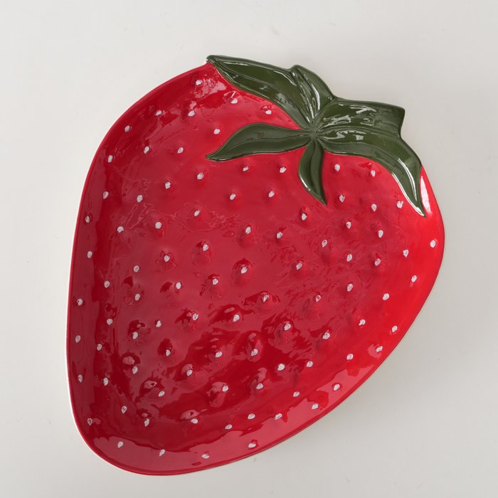 Strawberry Boltze Plate 