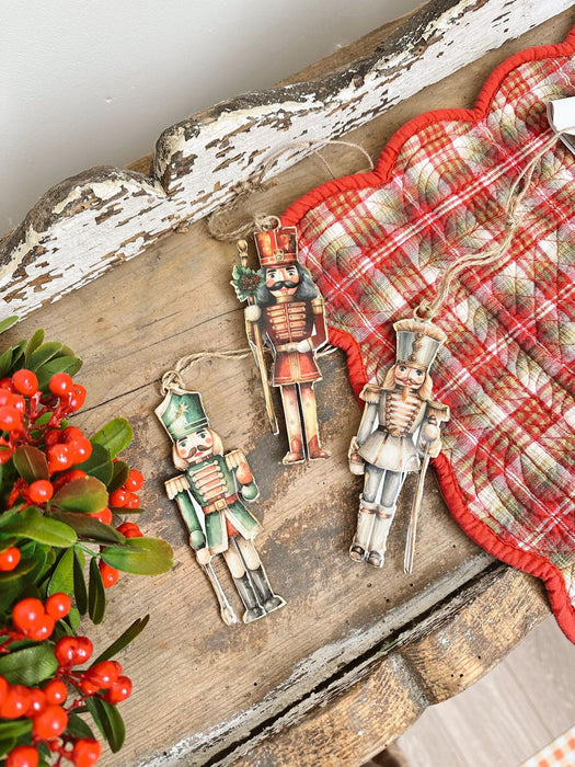 Set 3 Decorazioni Schiaccianoci in Metallo 13 cm – BOLTZE