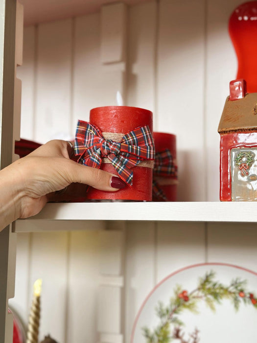 Candela Natalizia LED Rossa con Fiocco Tartan