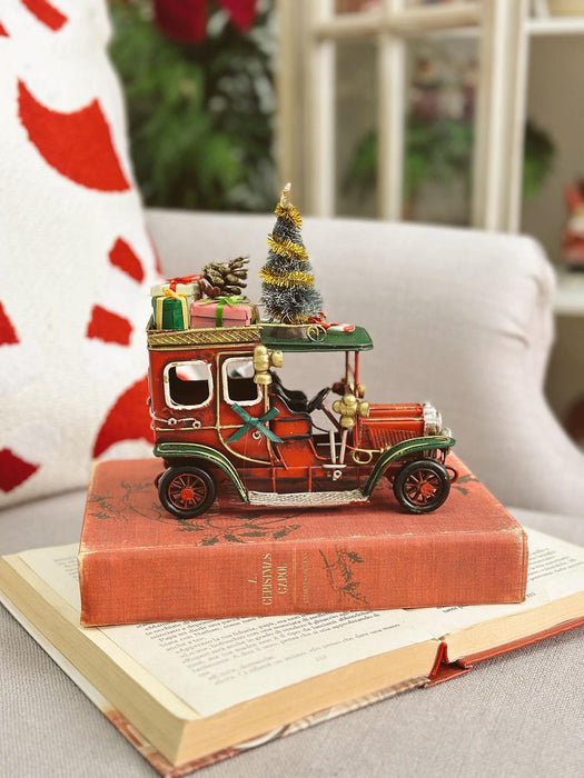 Macchina Natalizia Decorativa con Albero e Regali rossa