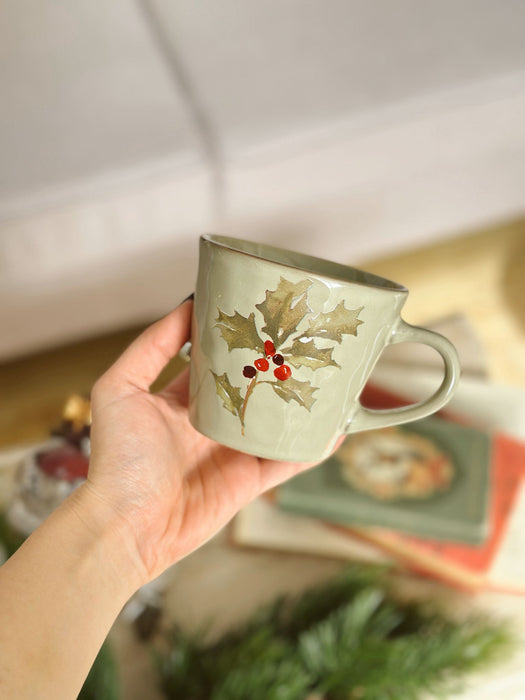 Tazza Natalizia in Ceramica con Agrifoglio