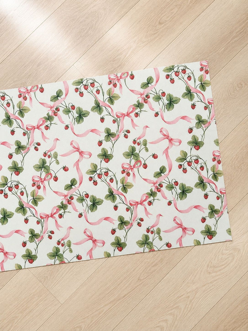 Tappeto in Vinile Su Misura Made in Italy “Sweet Strawberry"