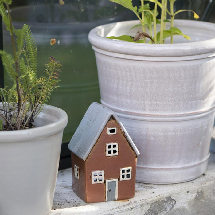 Portatealight a forma di casa in ceramica marrone-Nyhavn