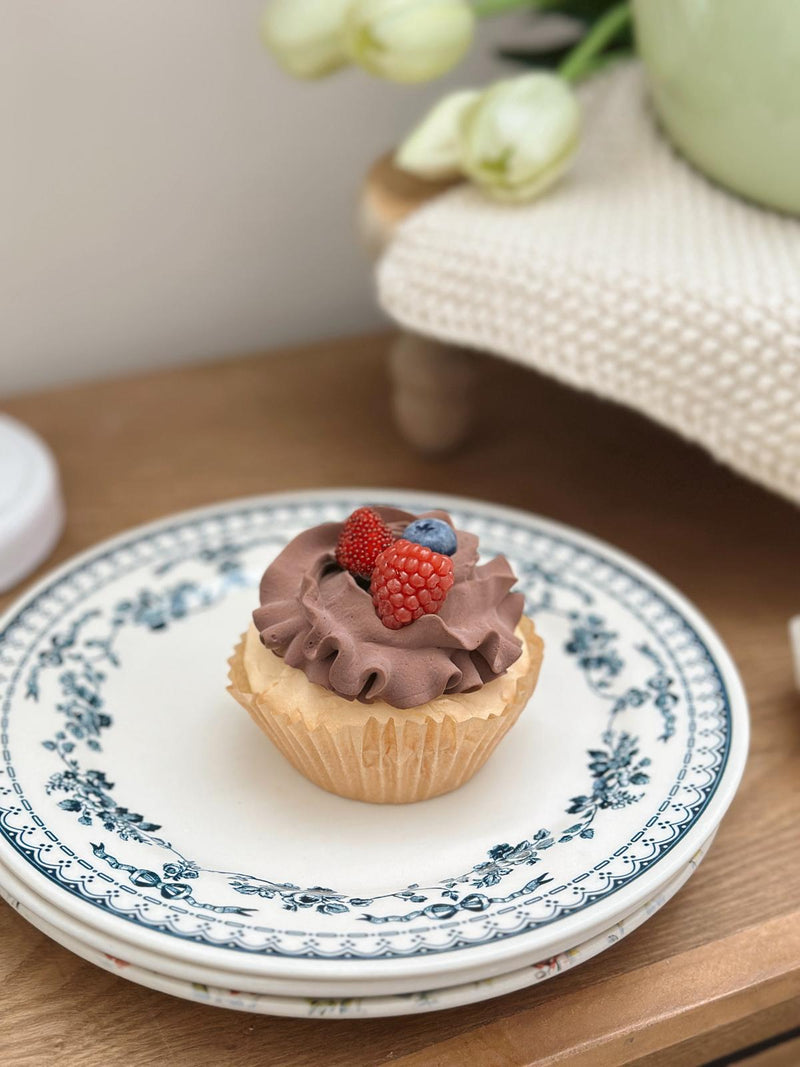 Cupcake con mirtilli e cioccolato Finto