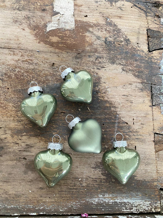 Set 12 palline cuore piccole verdi